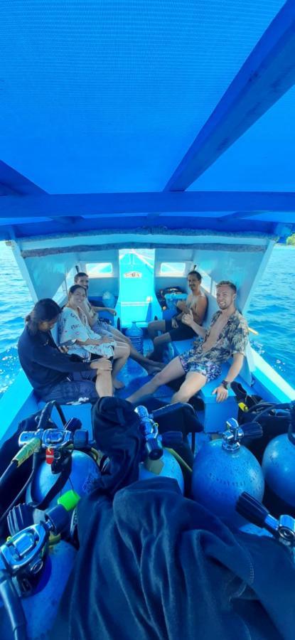 Blue Shark Divers บูนาแกน ภายนอก รูปภาพ